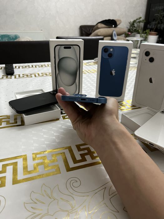 Продам айфон 13 iphone 13