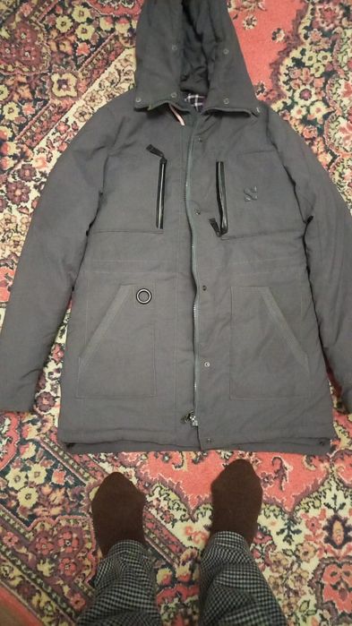 Куртка зимняя женская нужно мерить, рост на 140 по 155, размер на 44