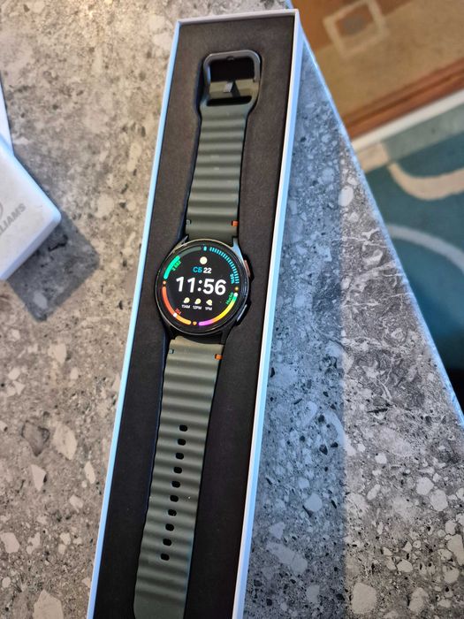 Часовник samsung