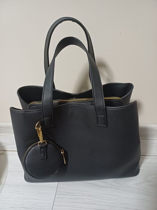 Черна кожена чанта