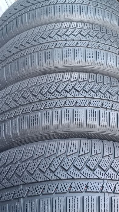 235/55/18 Continental