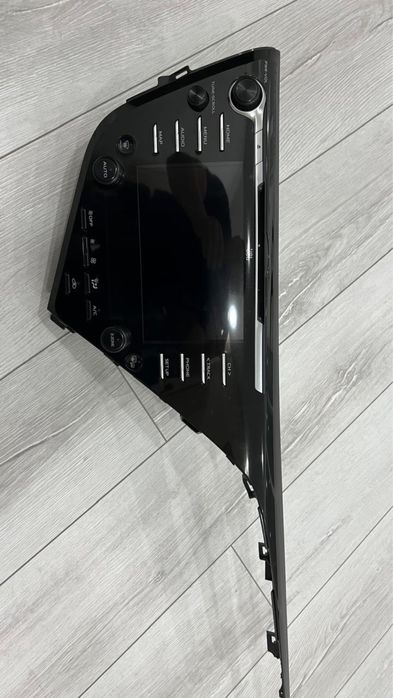 Автомагнитола Тойота Камри 70 JBL