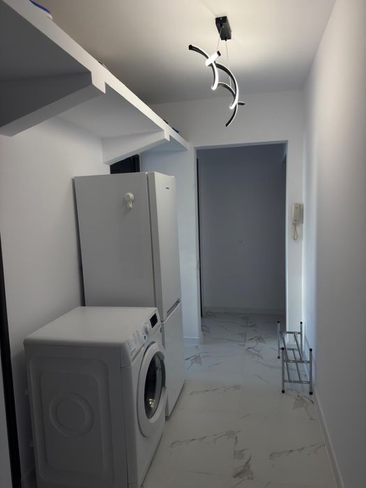 Apartament 3 camere-prima inchiriere
