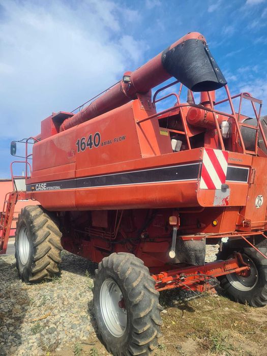 Combina 1640  CNH