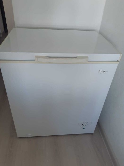 Продам морозильную камеру