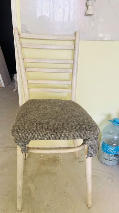 Продам Старый стул