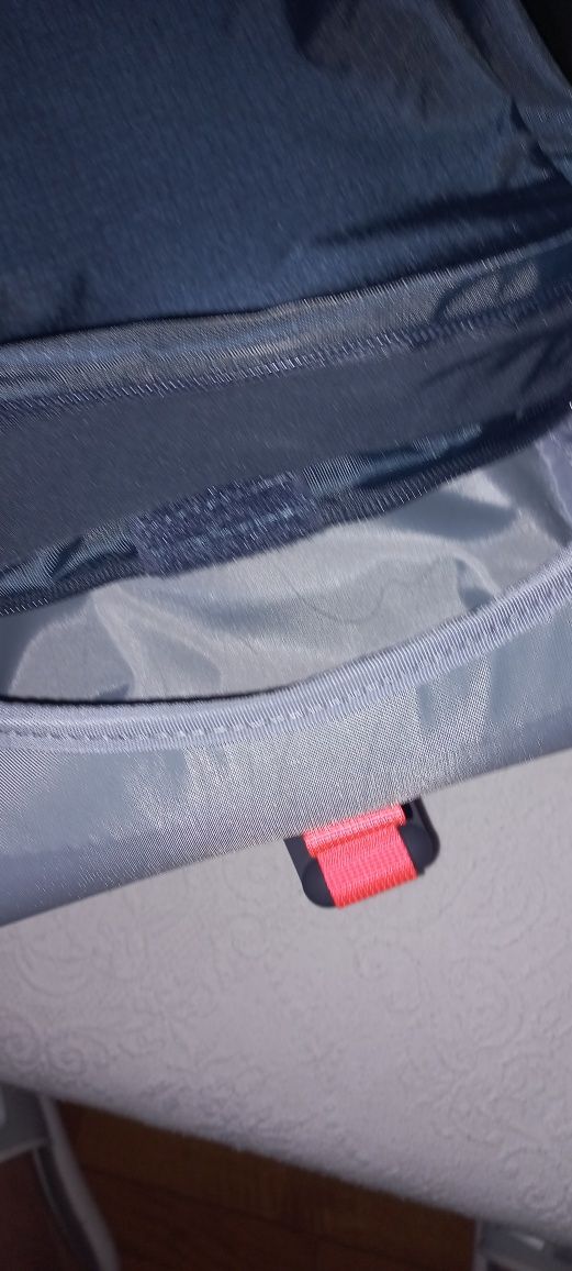 Rucsac Abs nou fara eticheta