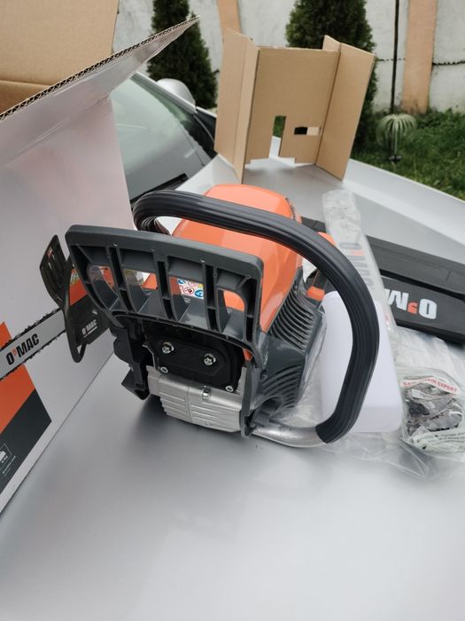 Drujba o mac mg 34  noua care nu avut pus în rezervor benzina la 0 km