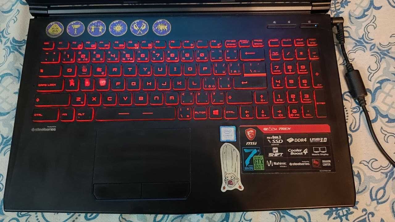 Ноутбук игровой MSI GL62 7REX