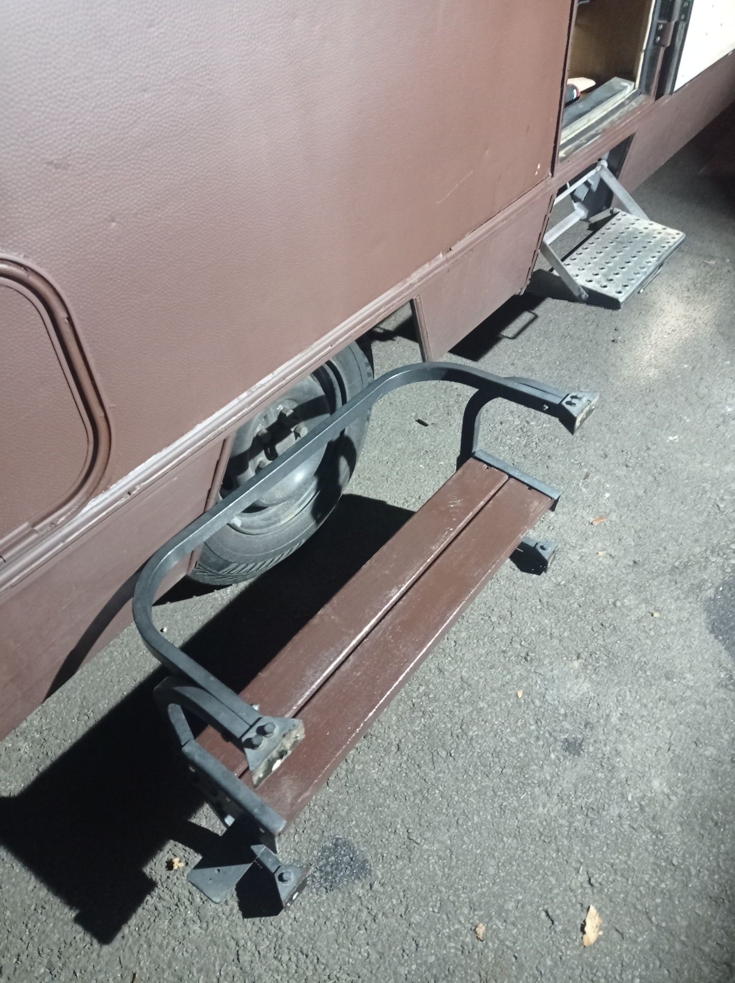 Suport motoreta pentru autorulota camper