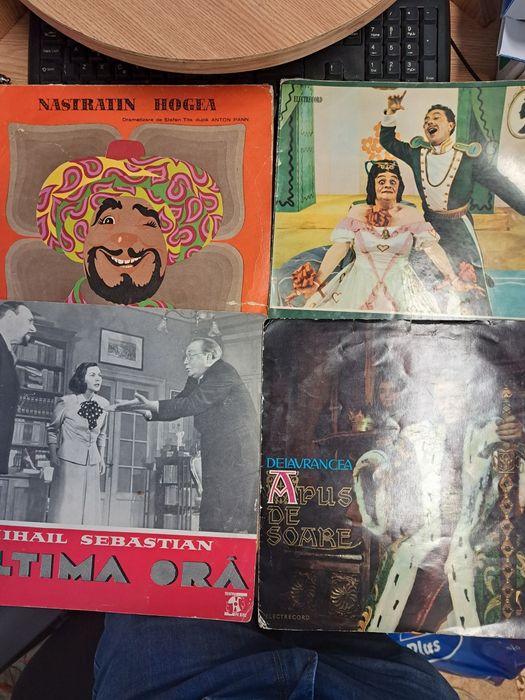 Piese teatru, 30 lei discul vinil