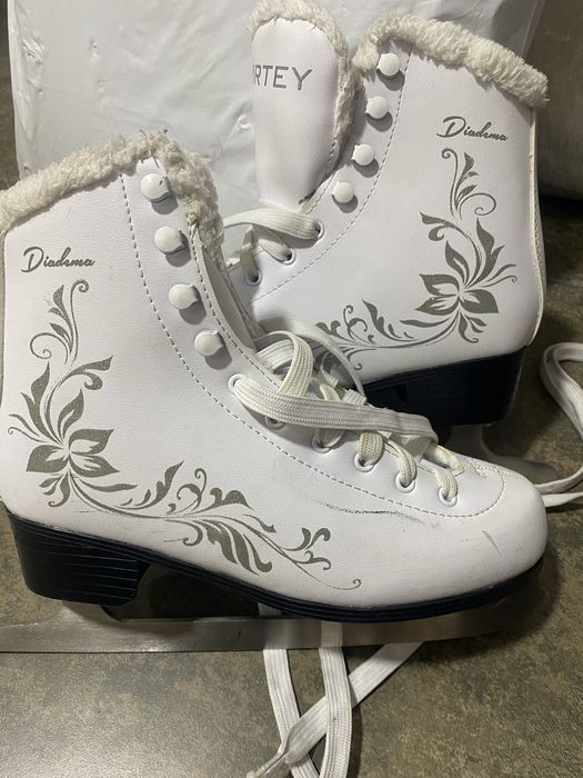 Коньки подростковые