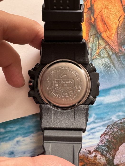 Casio g shock.