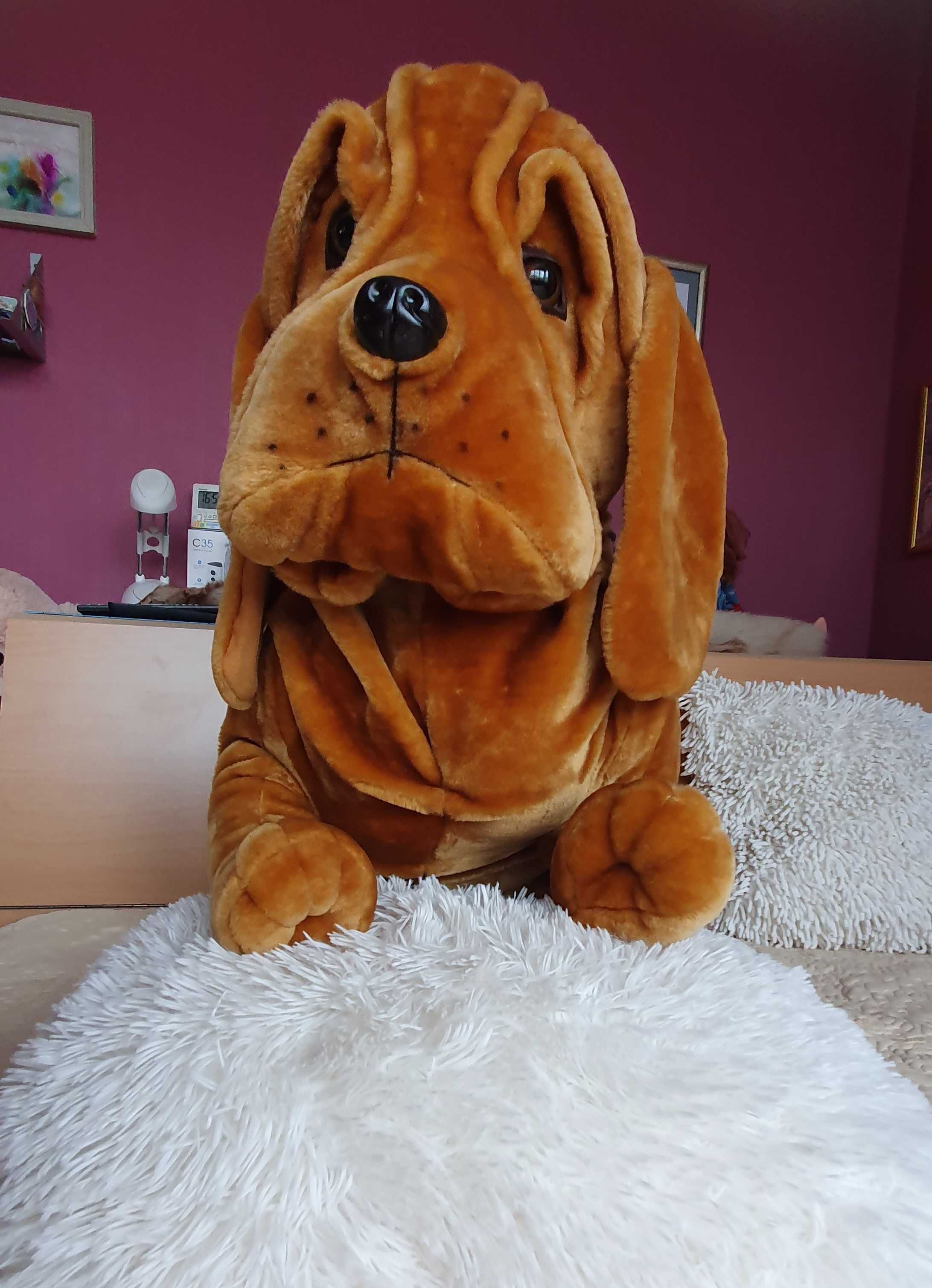 Голяма плюшена играчка куче Височина 80см в отлично състояние