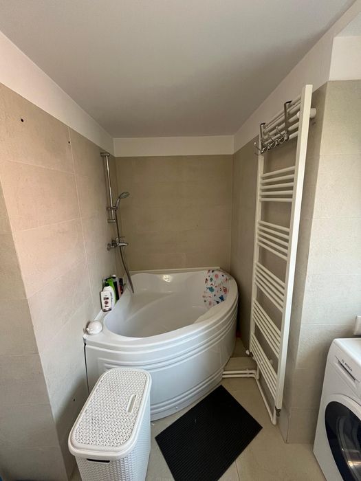 Apartament 3 camere cu terasa 35 mp, parcare Muzeul Apei Floresti