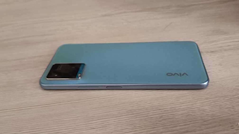 Смартфон. VIVO Y33s