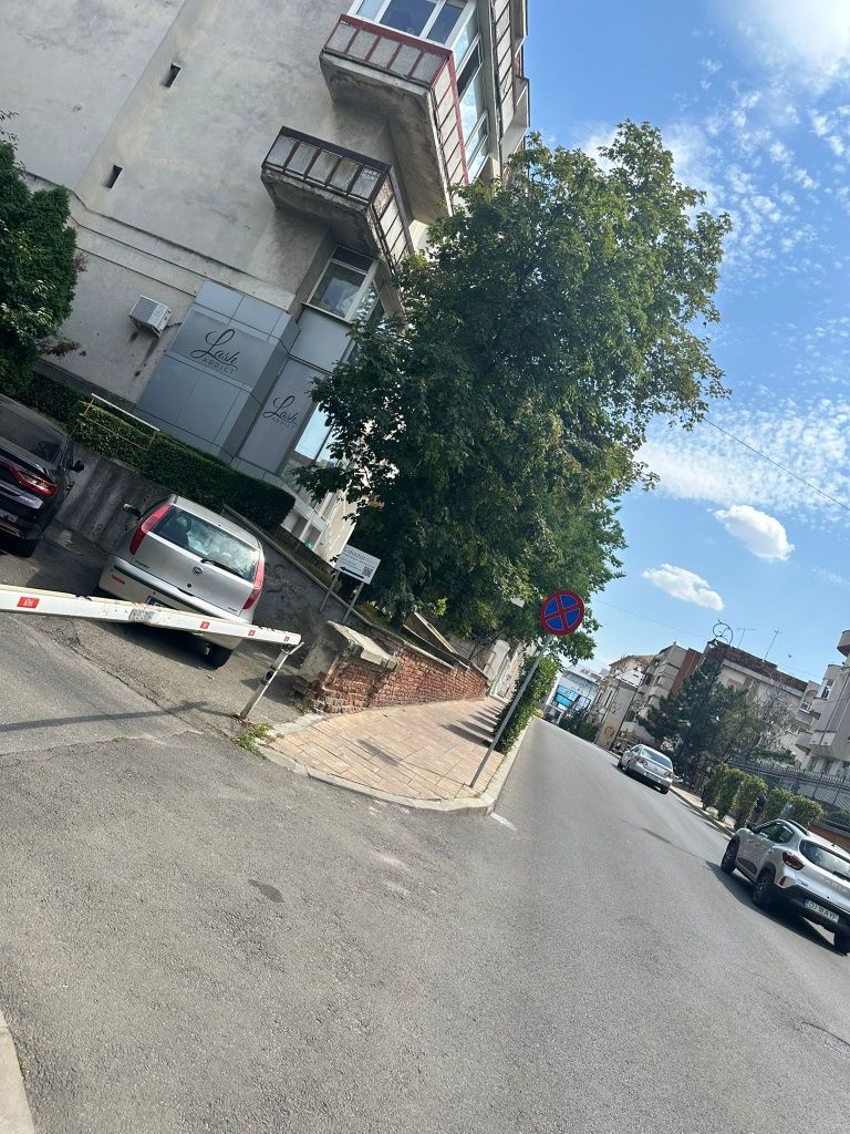 Proprietar Spatiu comercial