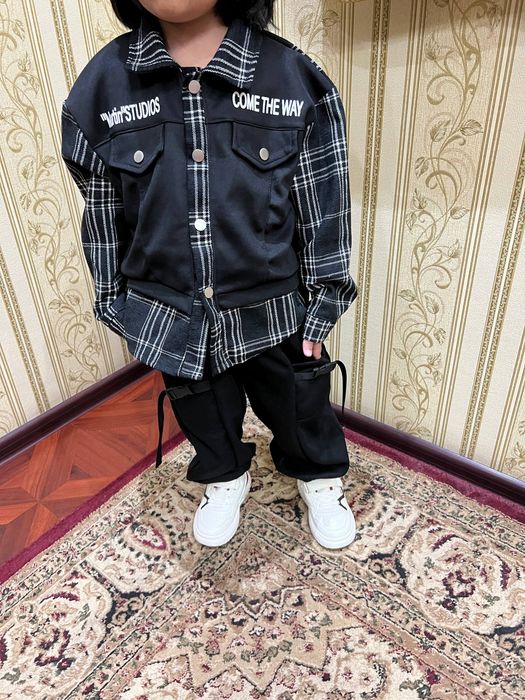 Двойка брюки и рубашка