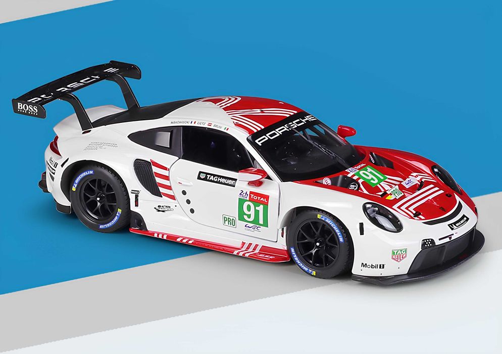 Коллекционные модели машин в масштабе 1/24