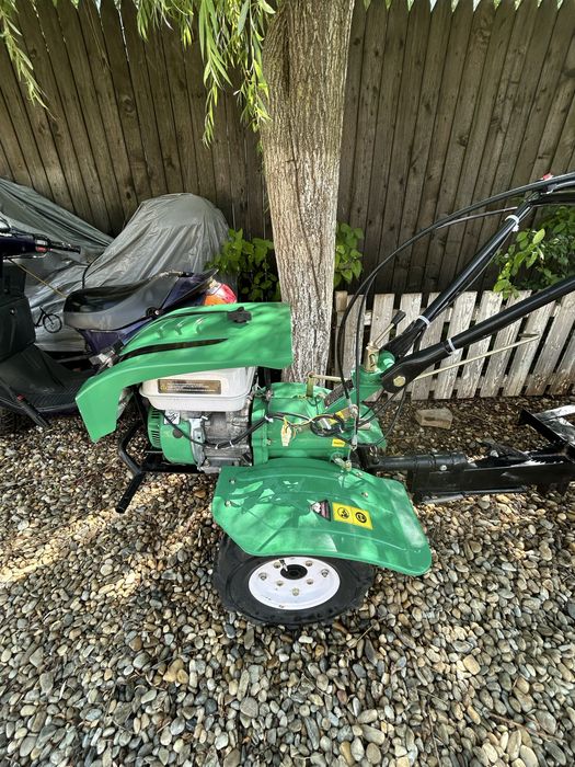 Motocultor Micul fermier+remorca energo basculabilă