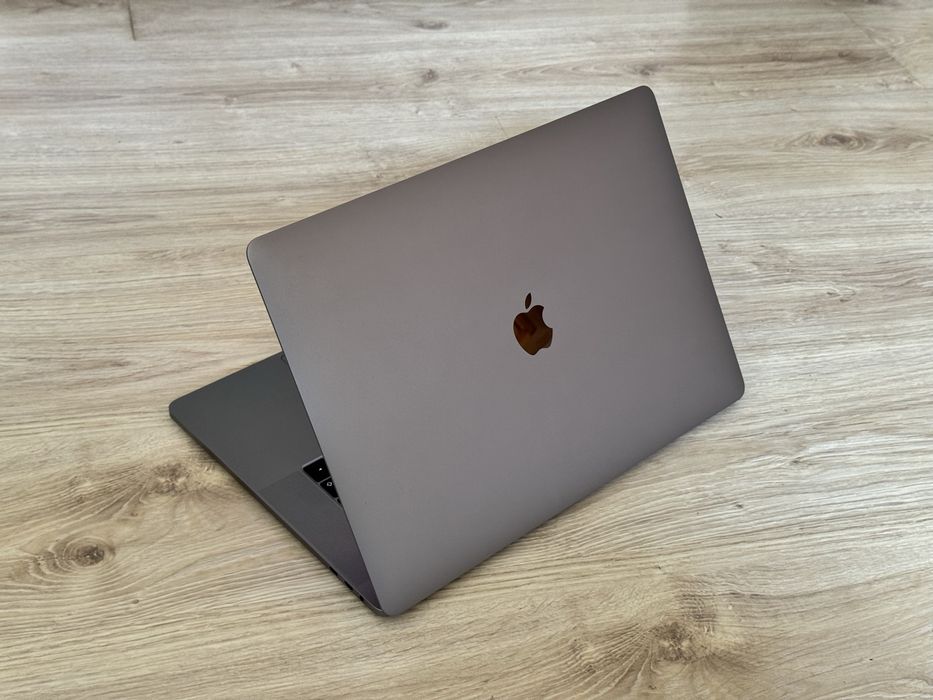 НОВ 15.4’ Core i9/Macbook Pro 15’ 2019/16GB Ram/512GB SSD/Radeon 4GB