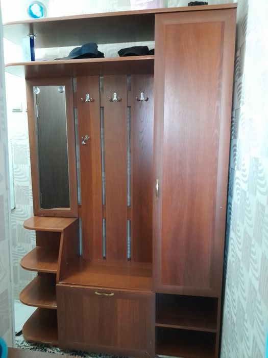 Продам прихожку.