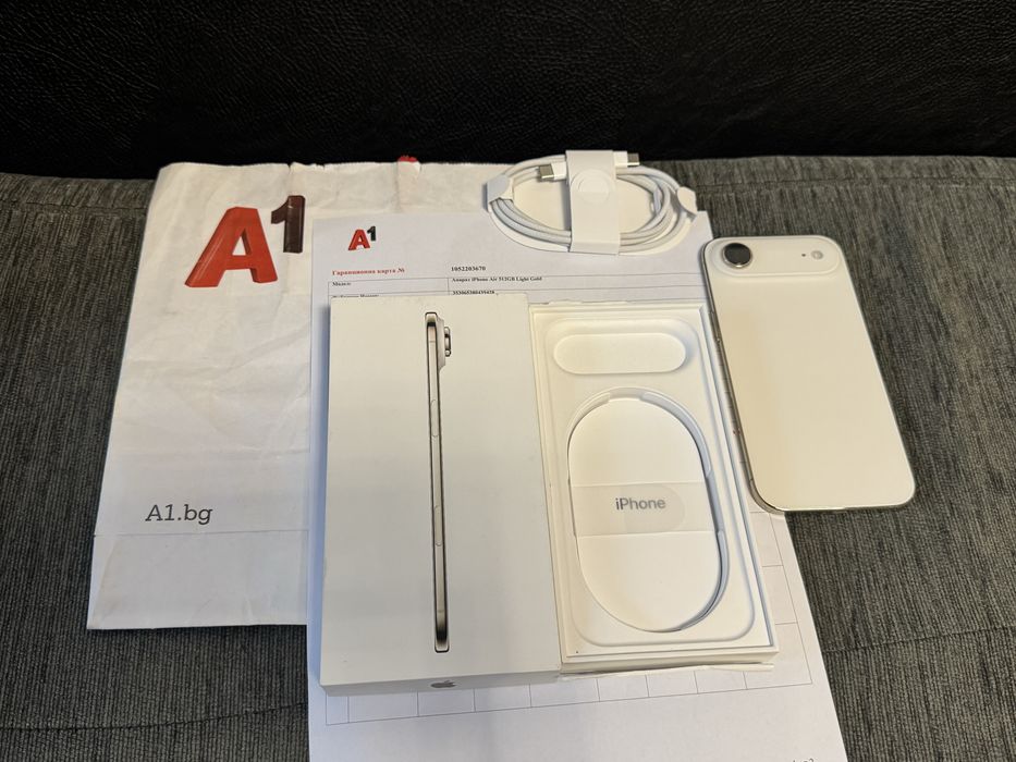 КАТО НОВ 512GB iPhone 17 Air A1 Гаранция 2028г. Light Gold