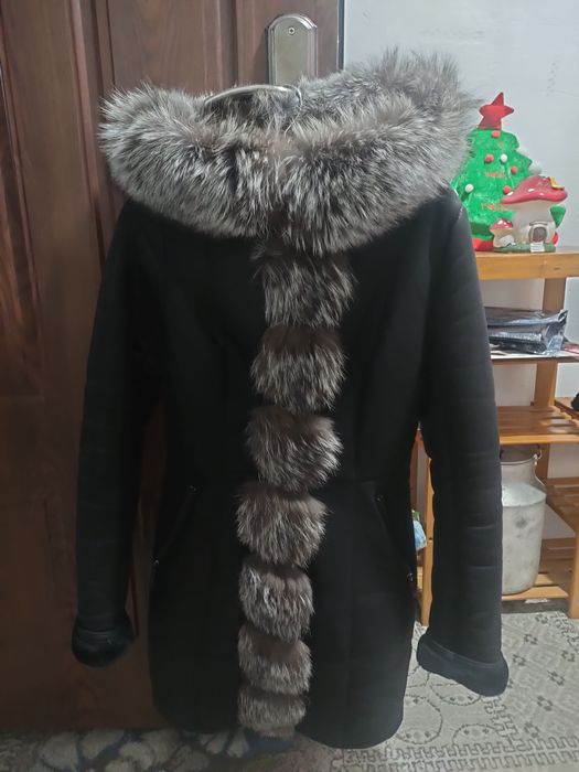 Дублёнка р.42-44 в отличном состоянии