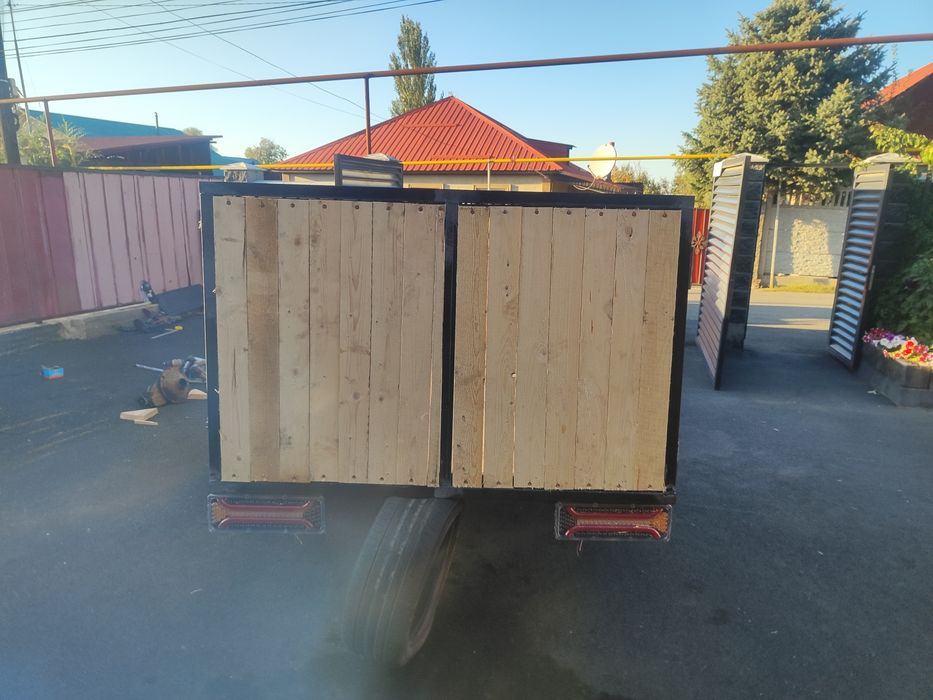 Коневозка прицеп