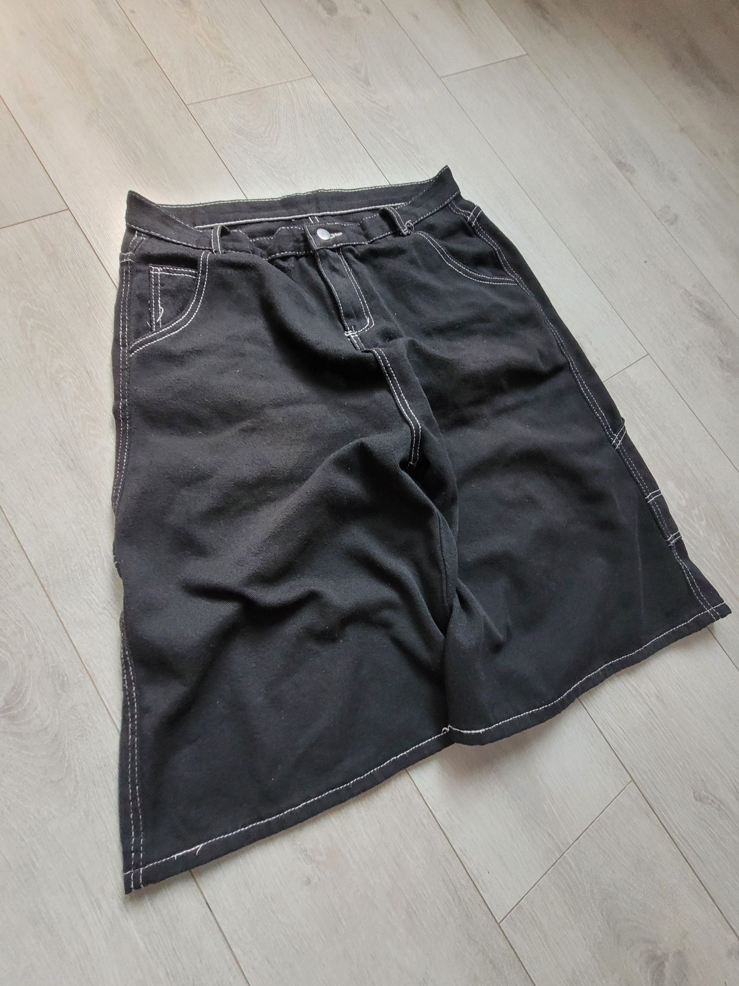 Широкие шорты wexwear
