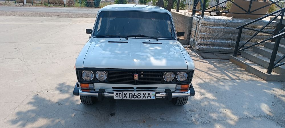 Moshina sotiladi holati yaxshi 1200$ kelishamiz
