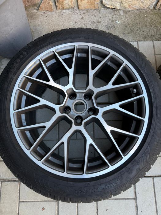 Гуми с Джанти 20 Porsche Macan sport packet