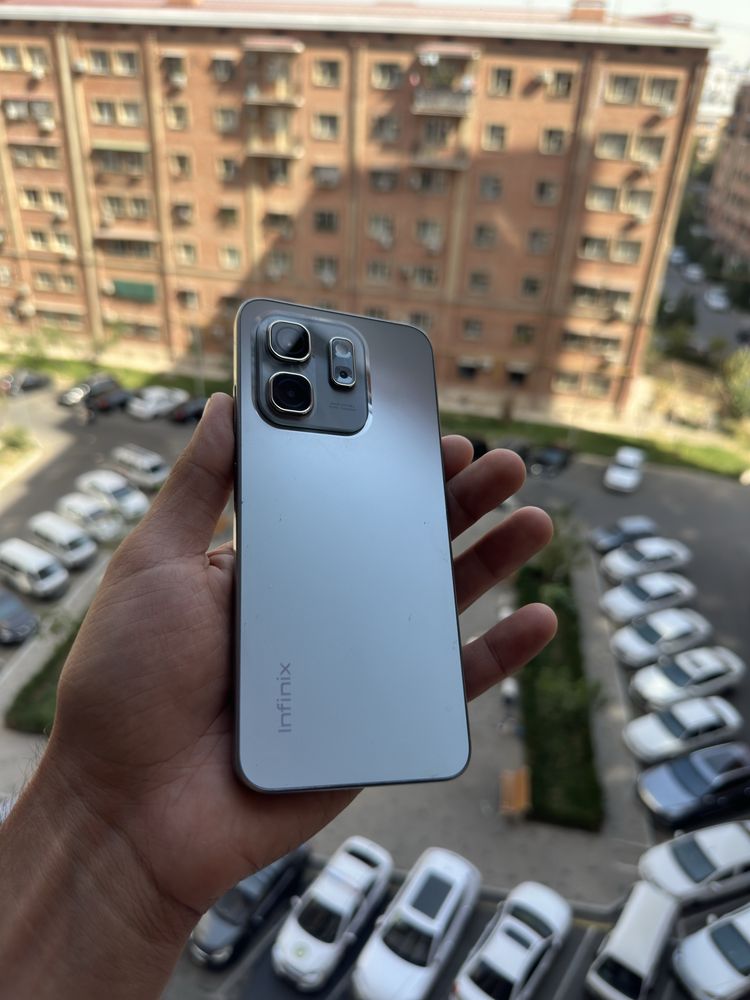 Infinix hot 50i.