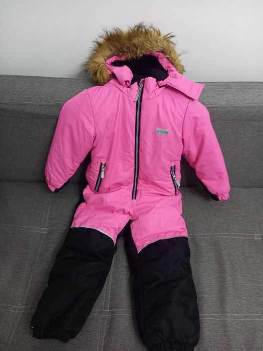 Зимний комбинезон для девочки