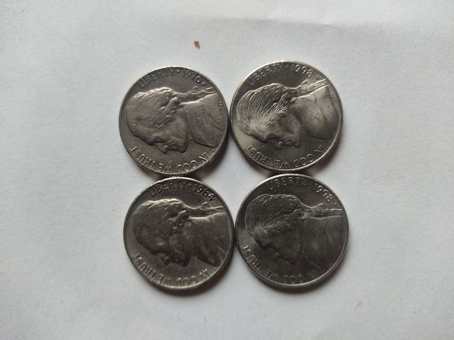 Монети five cent пет цента