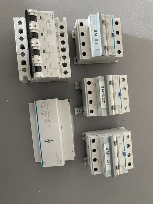 Siguranțe diferențiale ,electricieni stiu C100 si C25