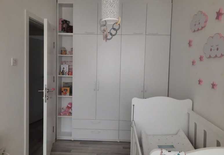 Дава се под наем Тристаен апартамент в Бургас, Център - 90 кв.м за 306 € - Снимка #5