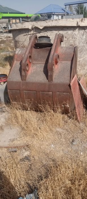 Продам ковш для экскаватора