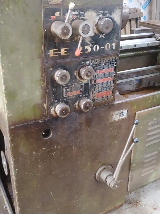 Strung unguresc EE 250