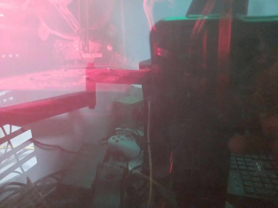 Pc gaming Intel I5-8400K 2.8 GHz, 16 GB ram, 1TB HDD, GTX 1050 Ti 4gb