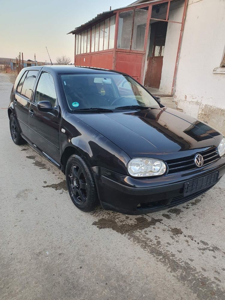 Golf 4 1.6 105к.с - НА ЧАСТИ