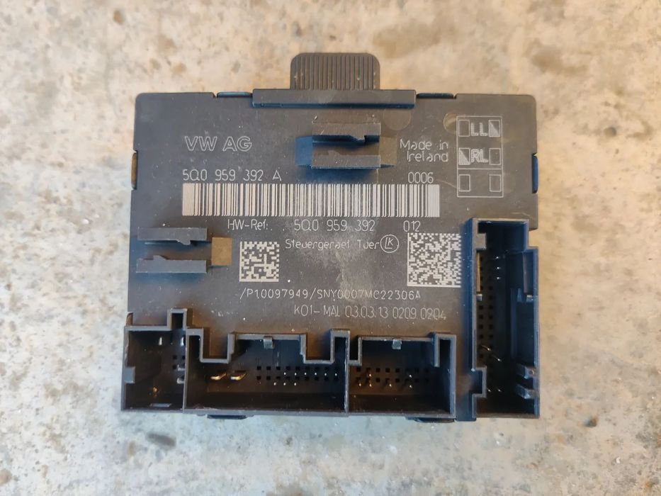 Modul confort calculator usa stanga fata Vw Golf 7 VII Audi A3 8V 5Q0959392A