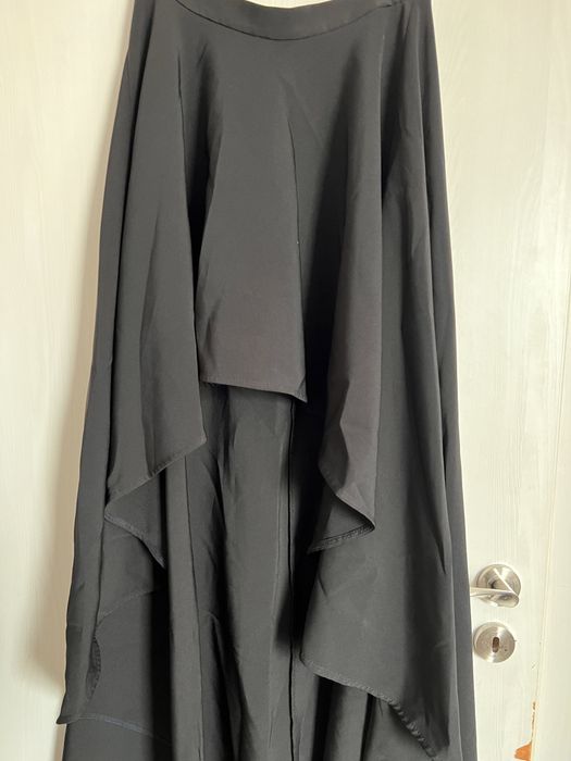 Асиметрична пола и панталон Zara