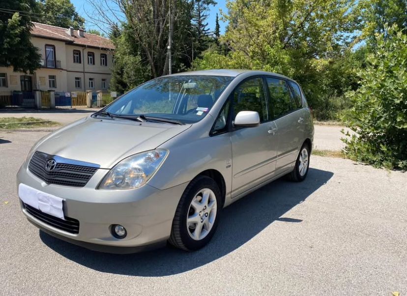 Toyota Corolla Verso 1.8 vvt-i 135 бензин/ГАЗ 2002 година