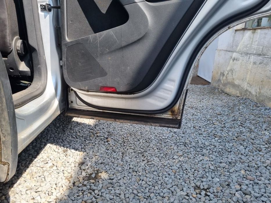 Usa Dreapta Spate Volkswagen Tiguan 5N 2008 - 2011 SUV 4 Usi Reflex silver Metalic LA7W ...