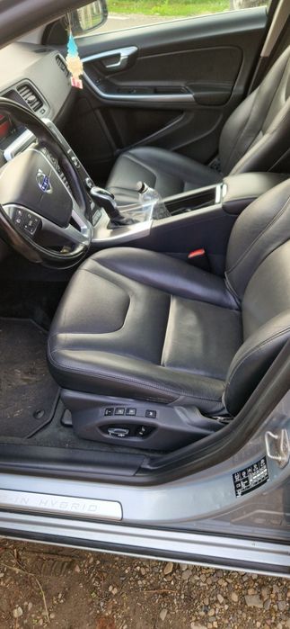 Volvo v60 plug in hybrid