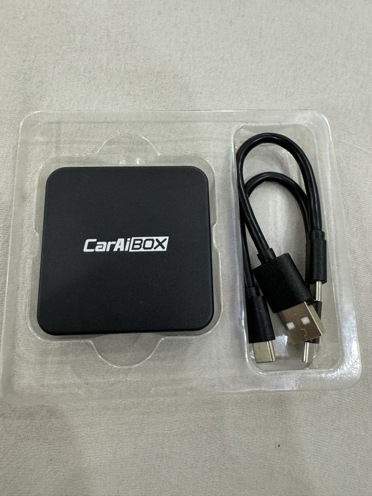 Adaptor Wireless CarAIBox compatibil cu Android Auto/Carplay