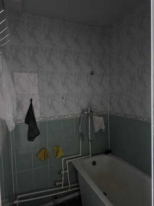 Арзон нархда 2 хонали квартира сотилади 5 микрн