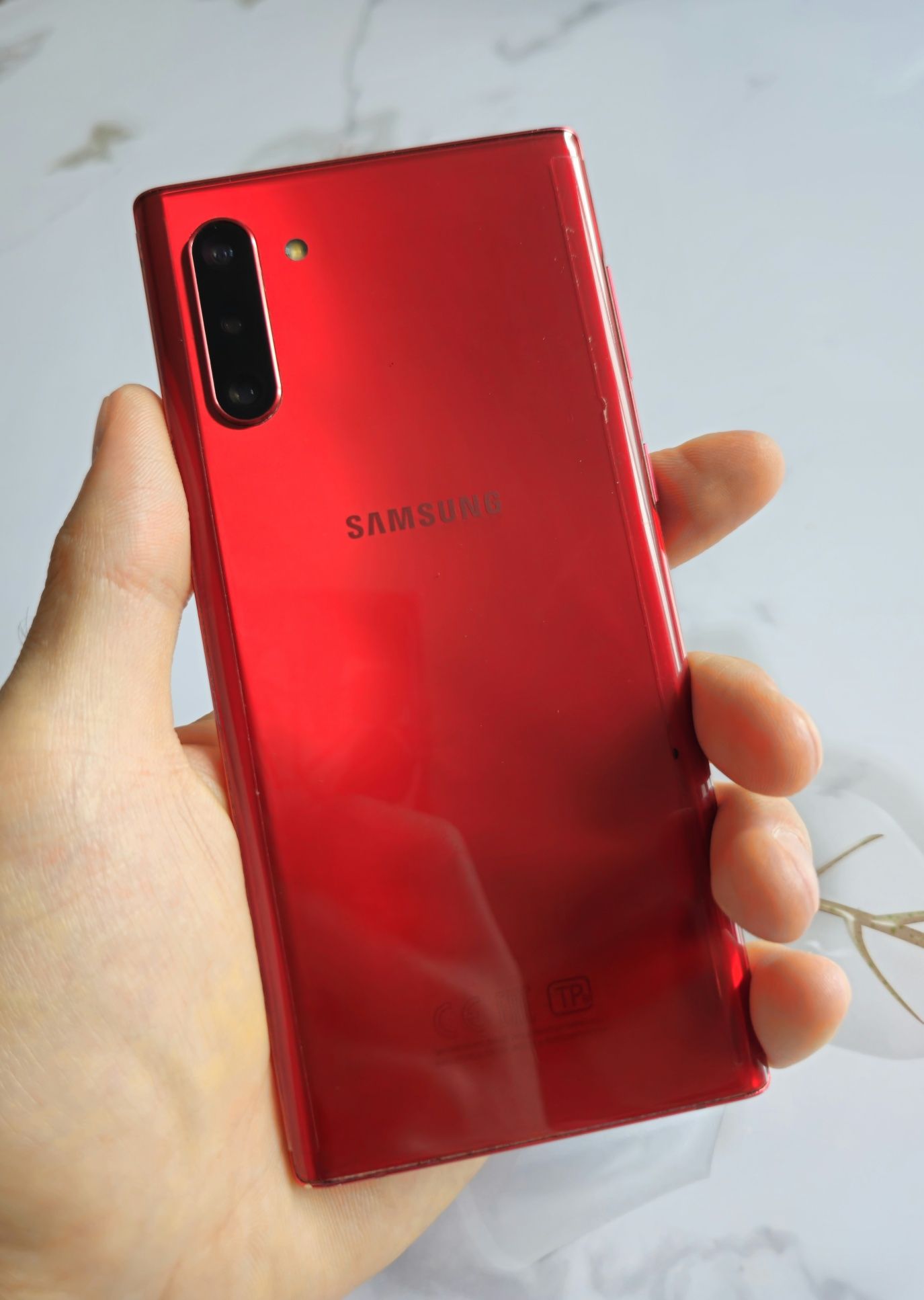 Samsung Note 10 ( red )
Состояние хорошее, дисплей без выгораний
Проши