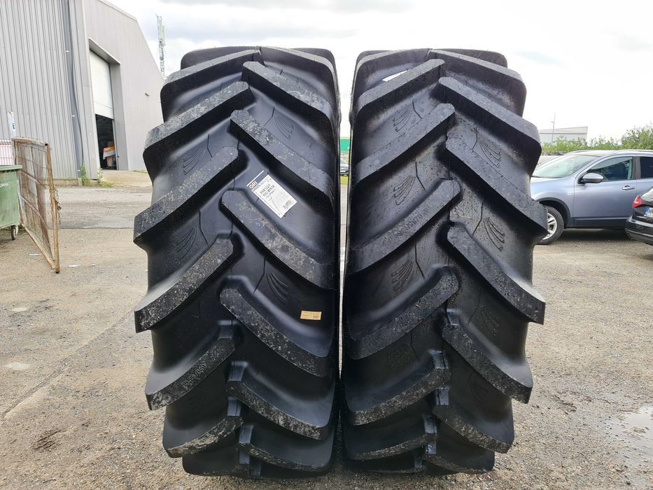 Cauciucuri noi 650/85R38 marca GRI anvelope tractor JOHN DEERE, FENDT